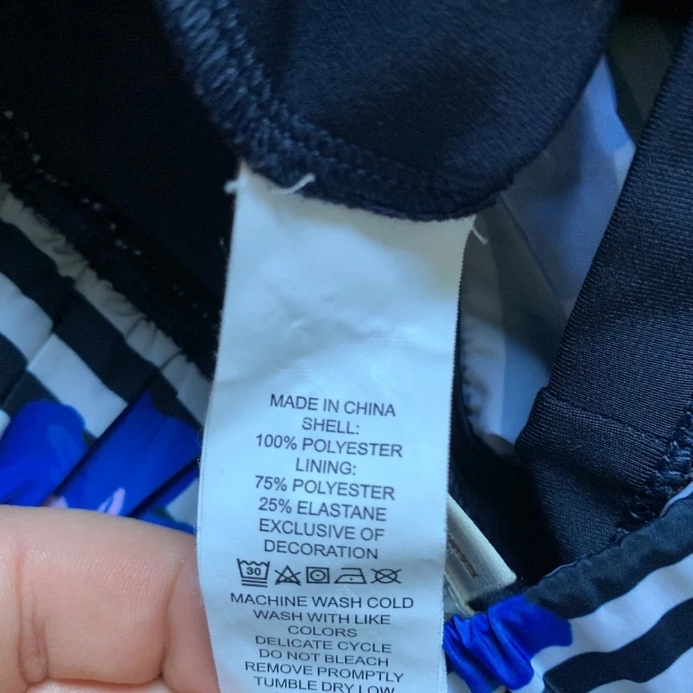 Kate Spade‎ Hibiscus Striped athletic Shorts